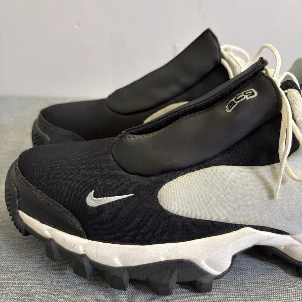 Nike ACG Air Shoes Women 10 Black White 302472-045 Vintage Shroud‎ Trail Hiking